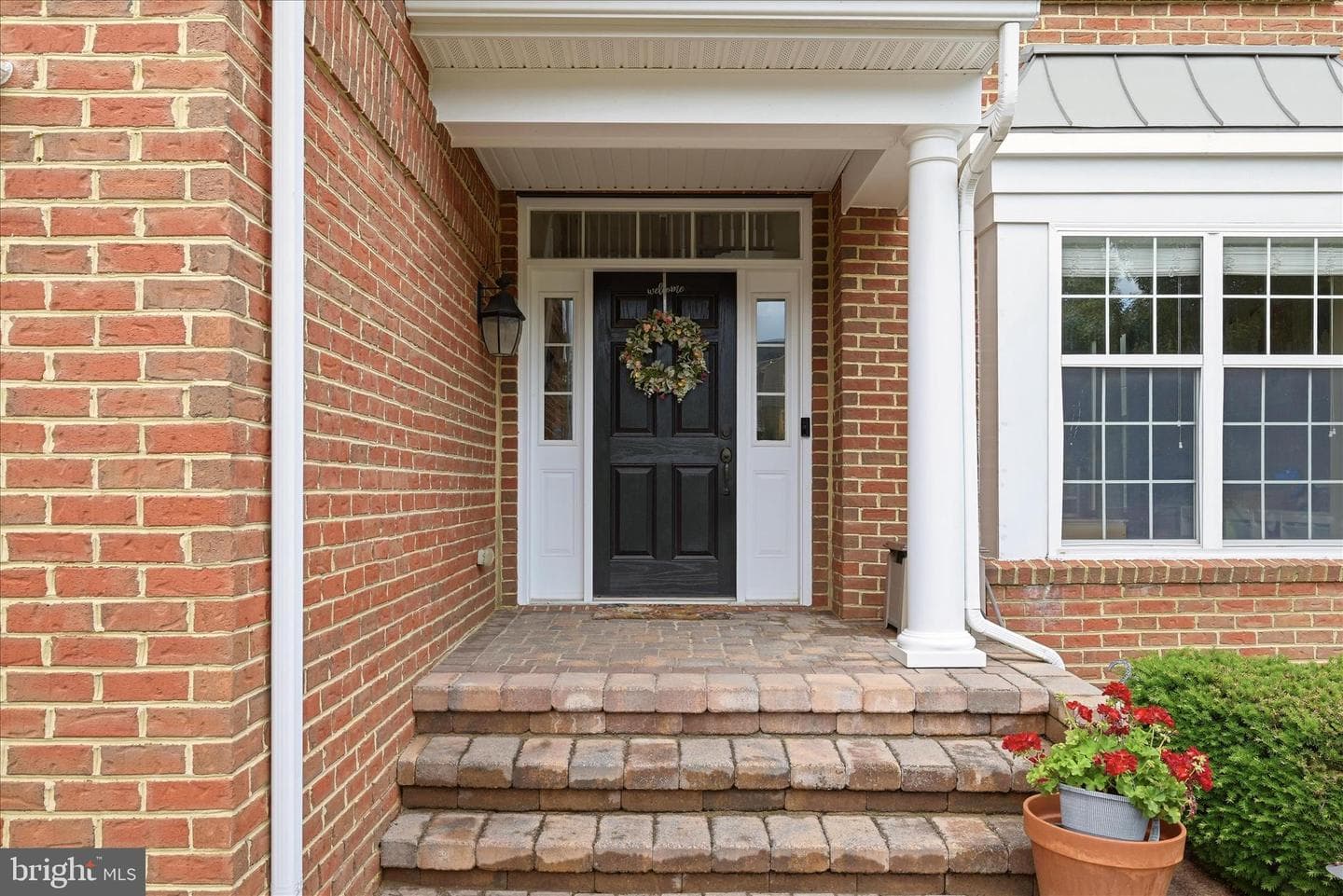 119 Thompson Court photo 4