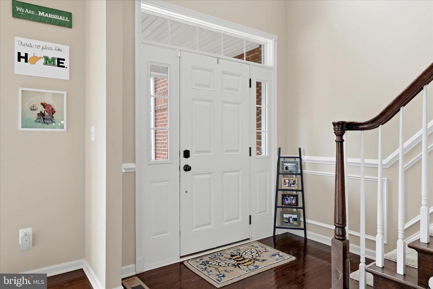 119 Thompson Court photo 5