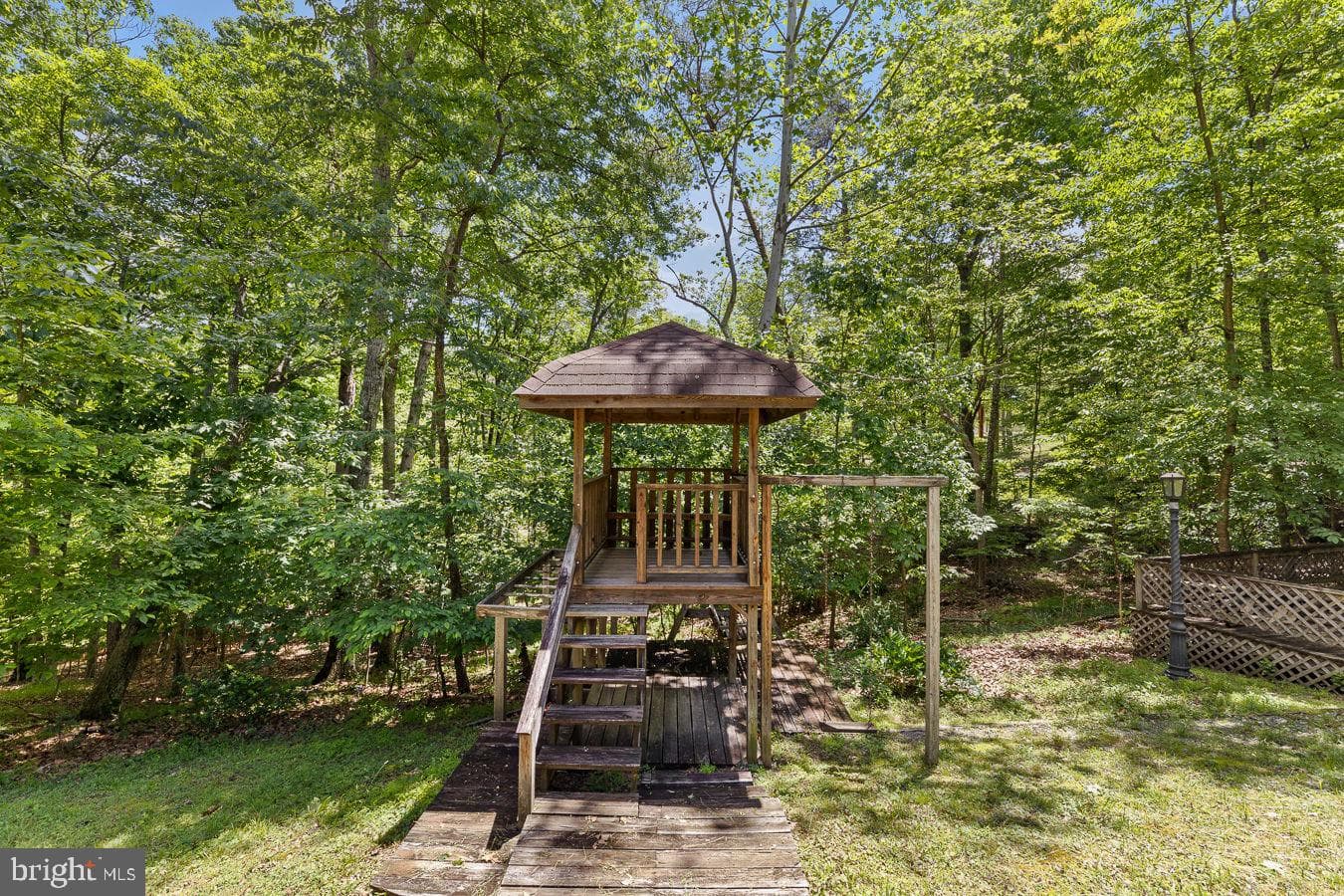 274 Three Oaks Drive photo 43