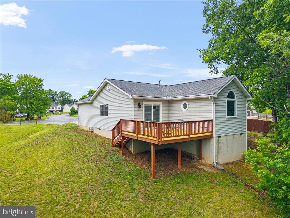 117 Ware Place photo 19