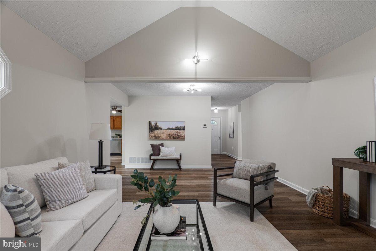 117 Ware Place photo 4