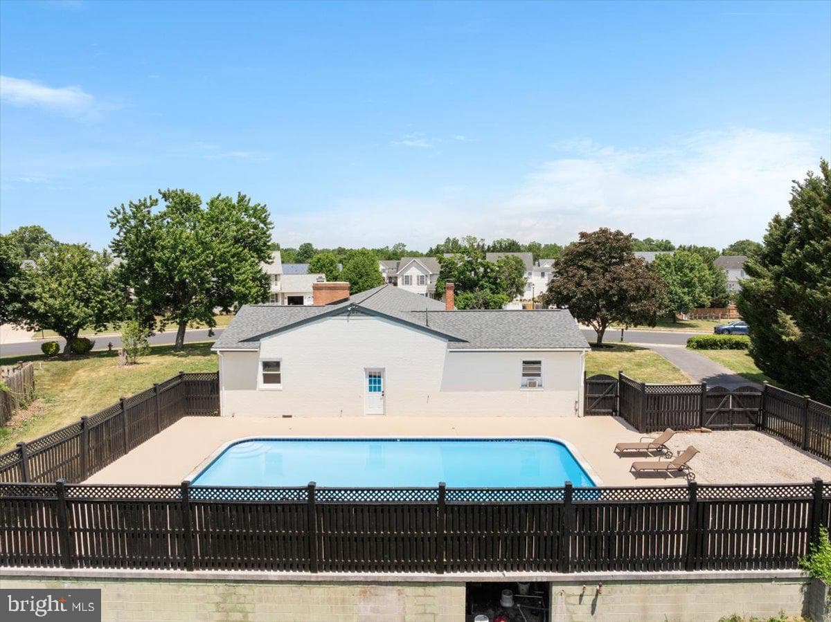 110 Grindstone Drive photo 60