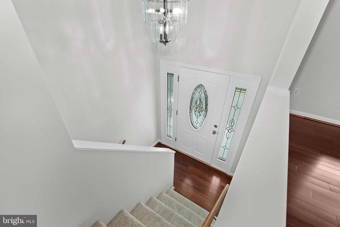187 Village Court photo 4