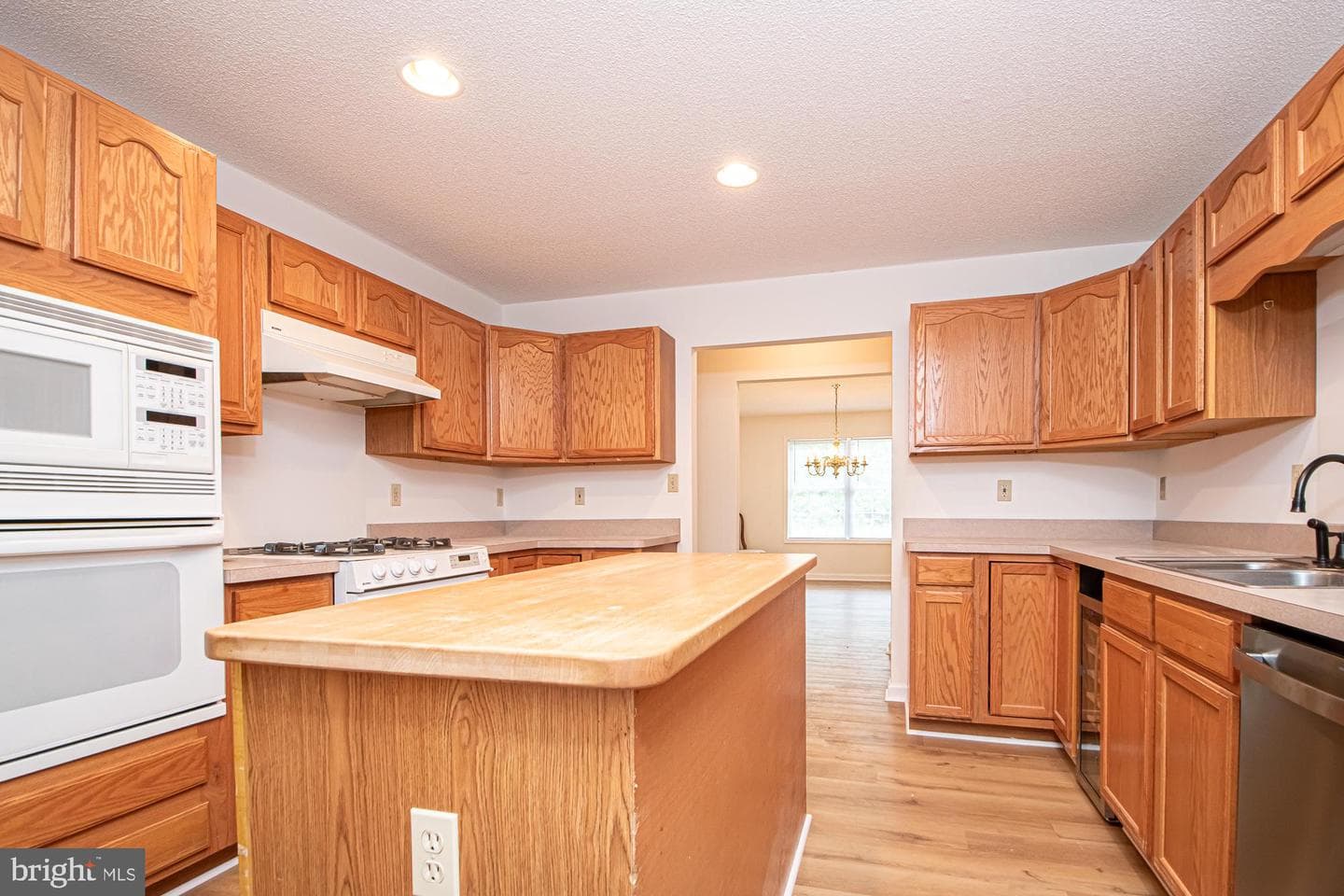 1001 N Timber Ridge Road photo 18