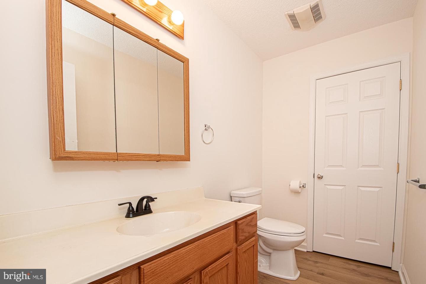 1001 N Timber Ridge Road photo 24
