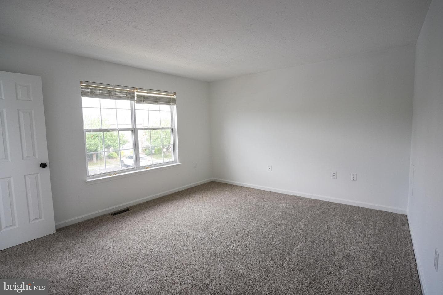 218 Stratford Drive photo 12