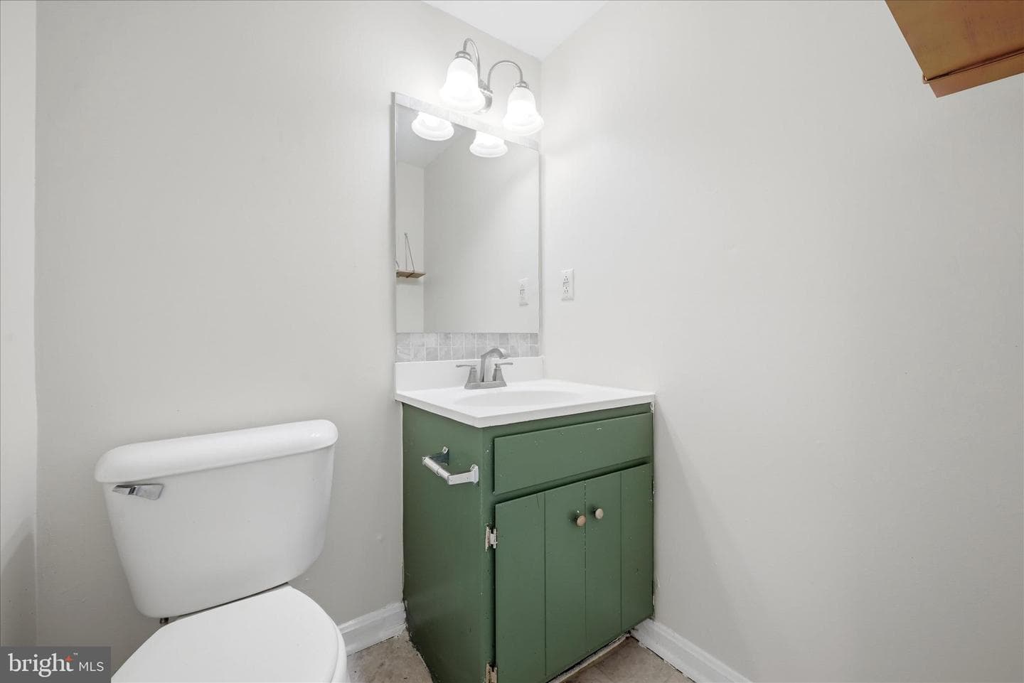 304 Ash Hollow Drive photo 16