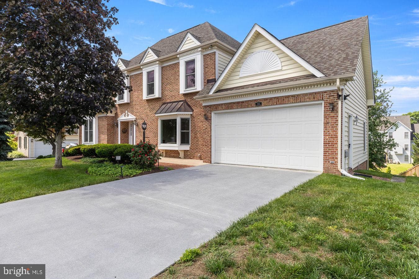 295 Huntersridge Road photo 4