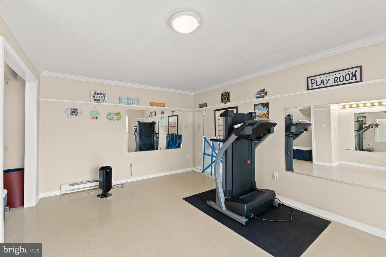 295 Huntersridge Road photo 45