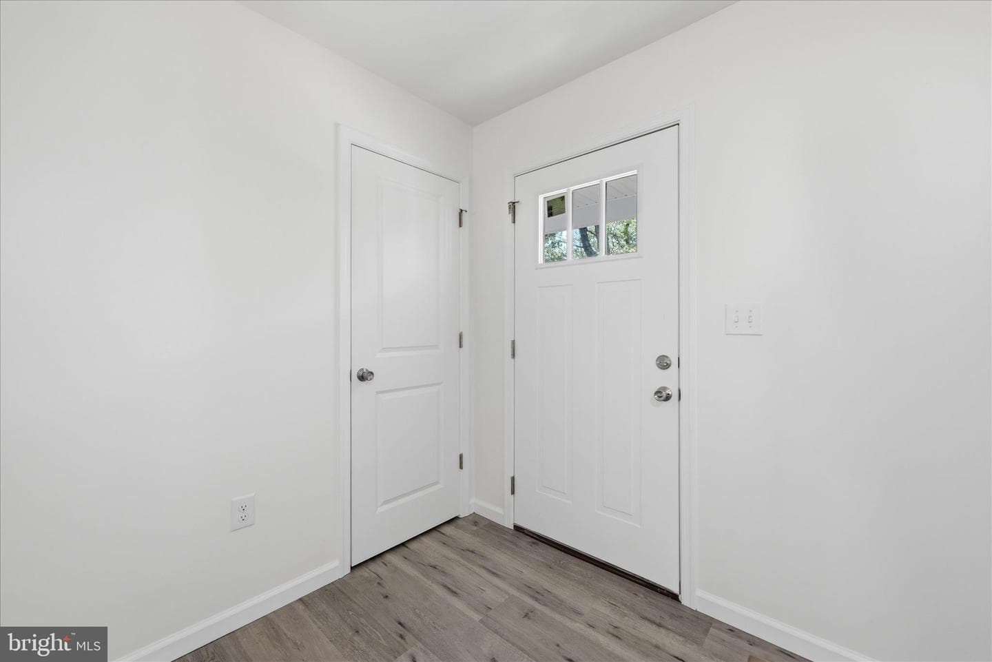 805 Pheasant Drive photo 9