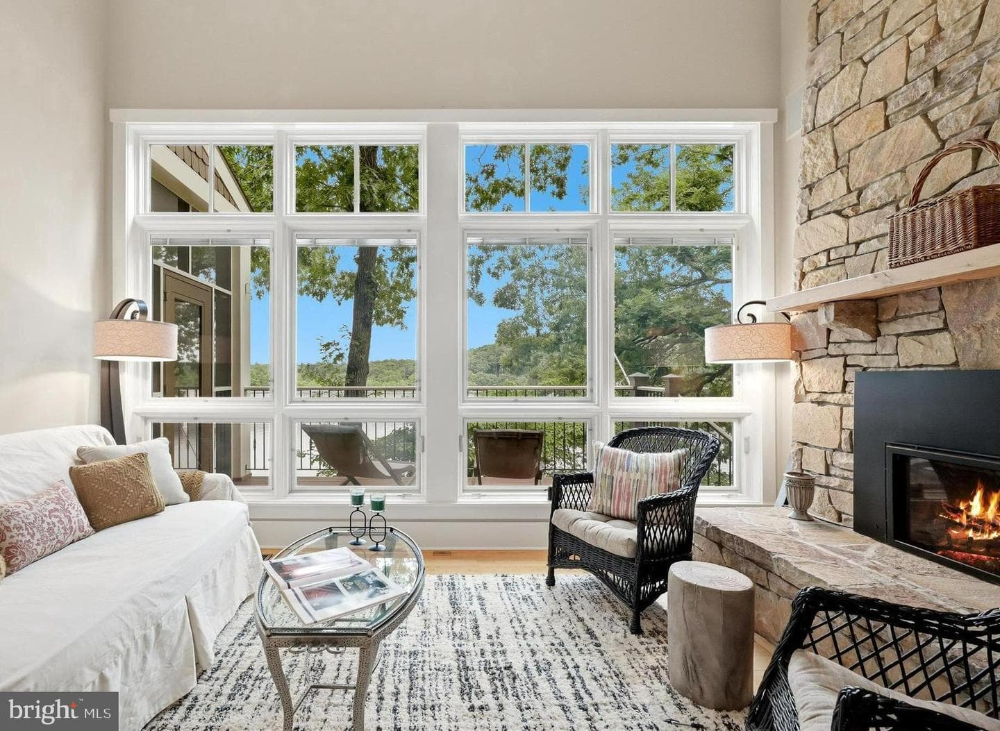 130 Lake Shore Drive photo 18