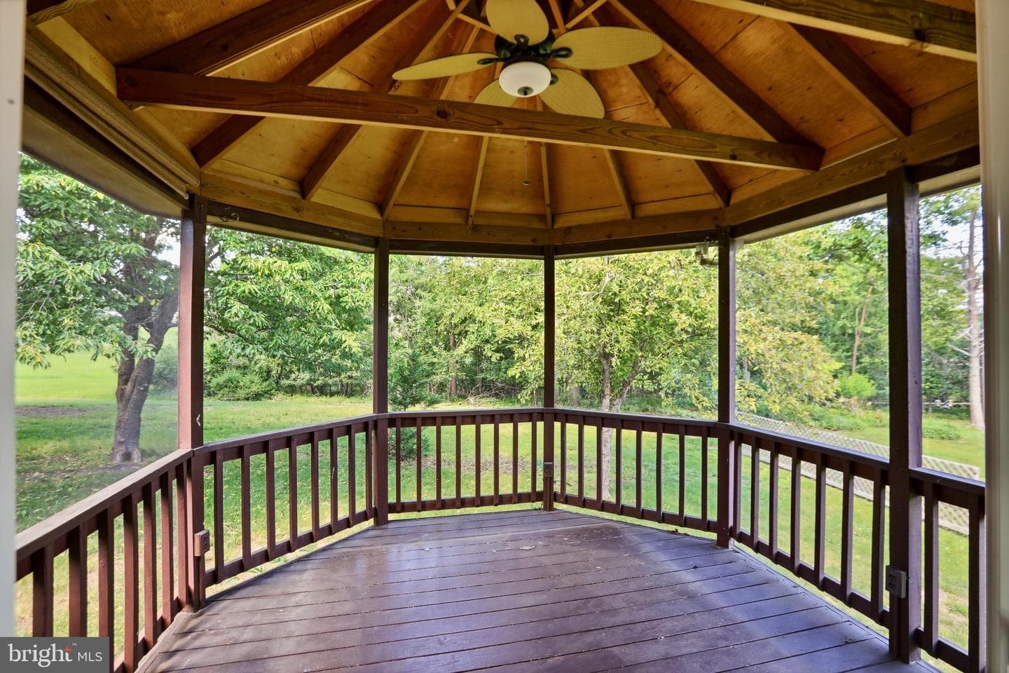 408 Masters Drive photo 2