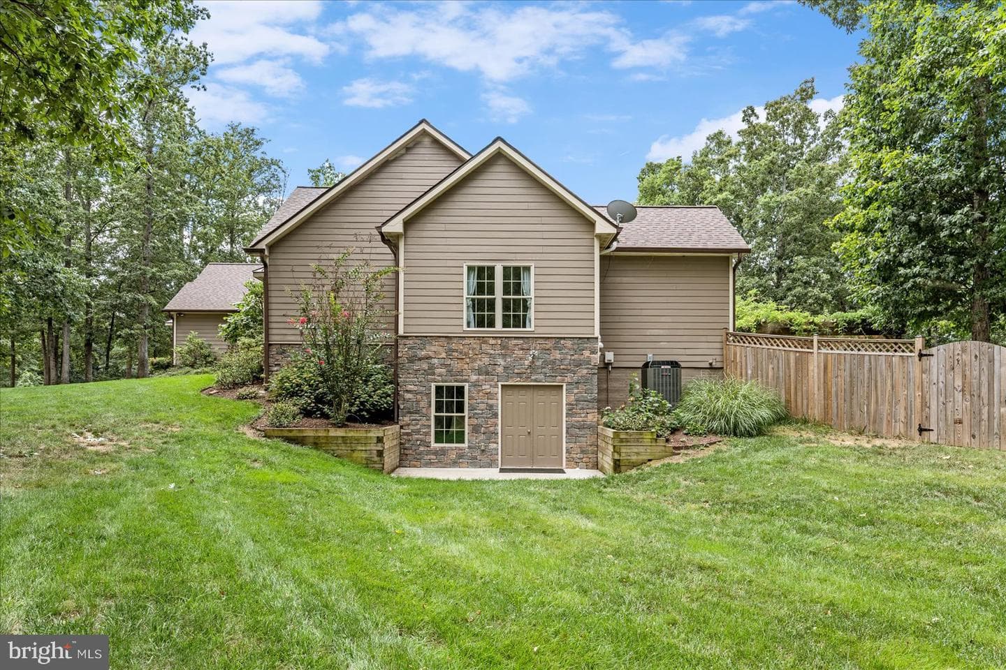 103 Comforter Lane photo 61