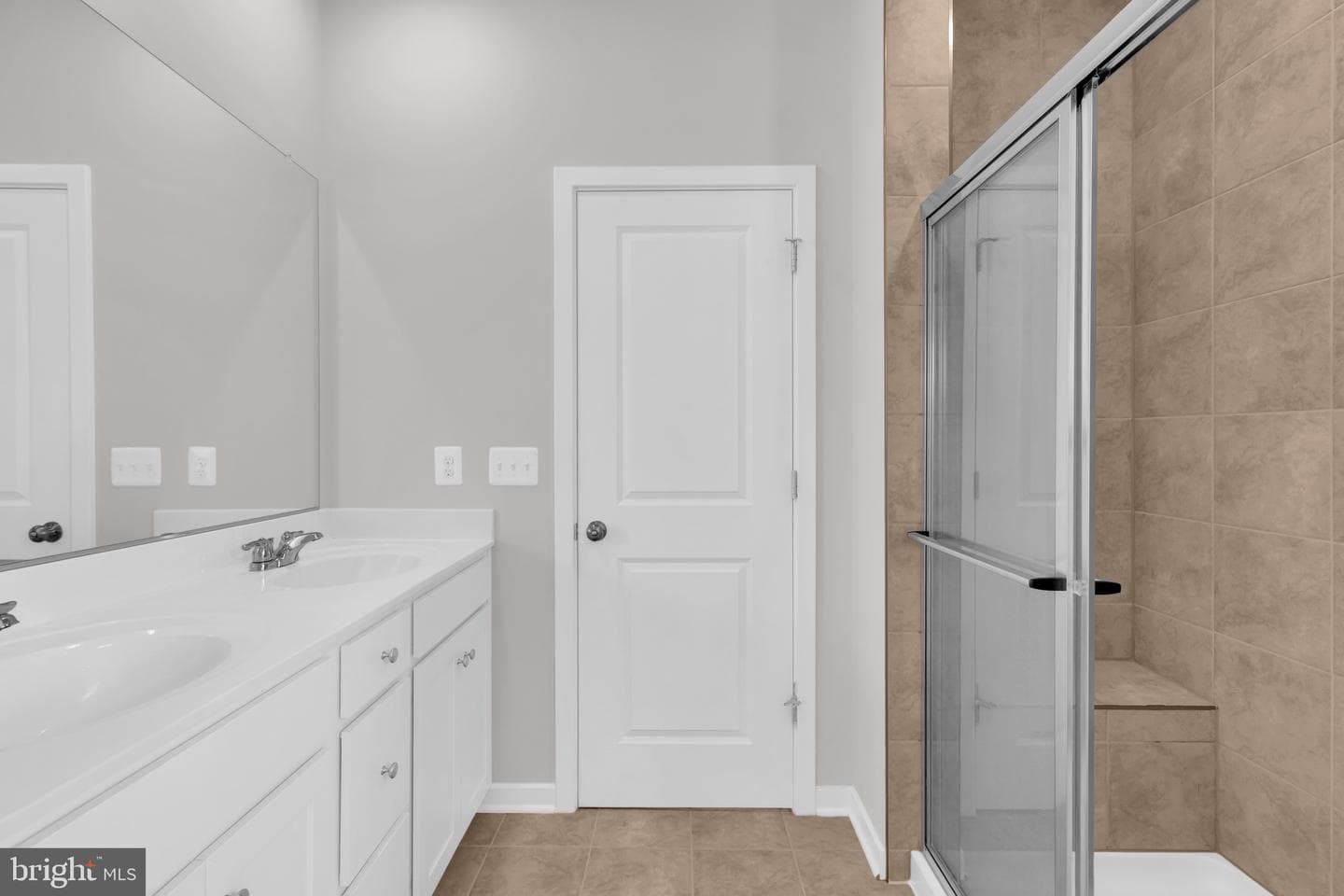 131 Thornton Way photo 23