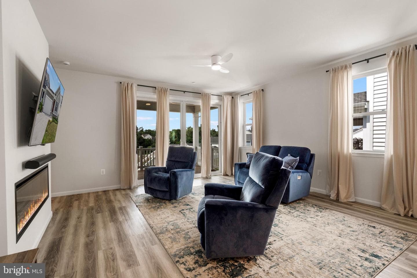140 Poe Drive photo 12