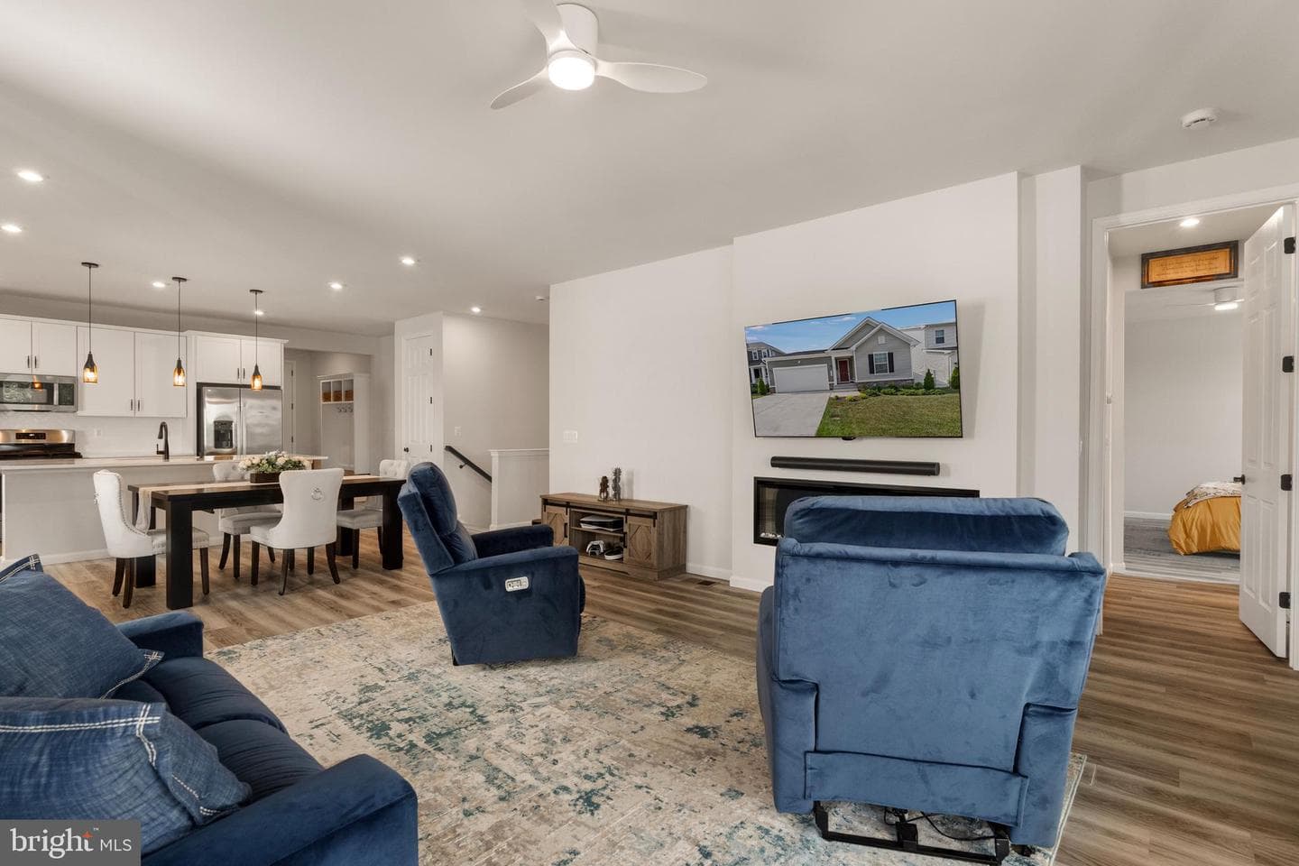 140 Poe Drive photo 15