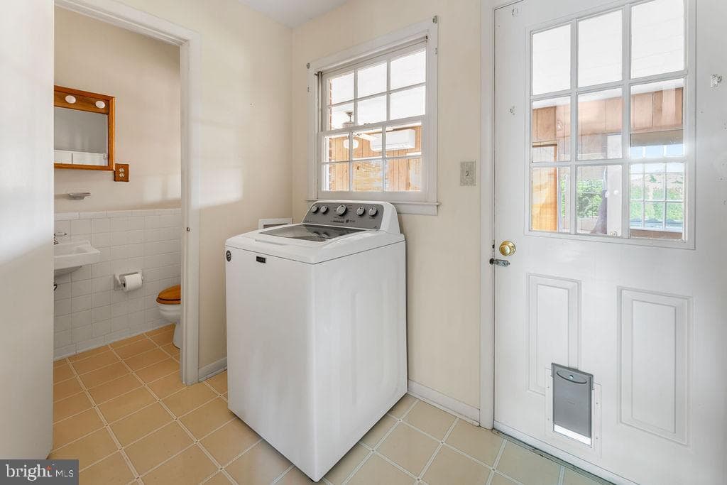 114 Williamson Road photo 12