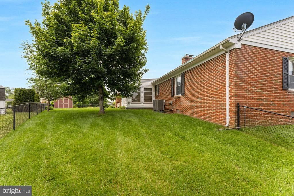 114 Williamson Road photo 29