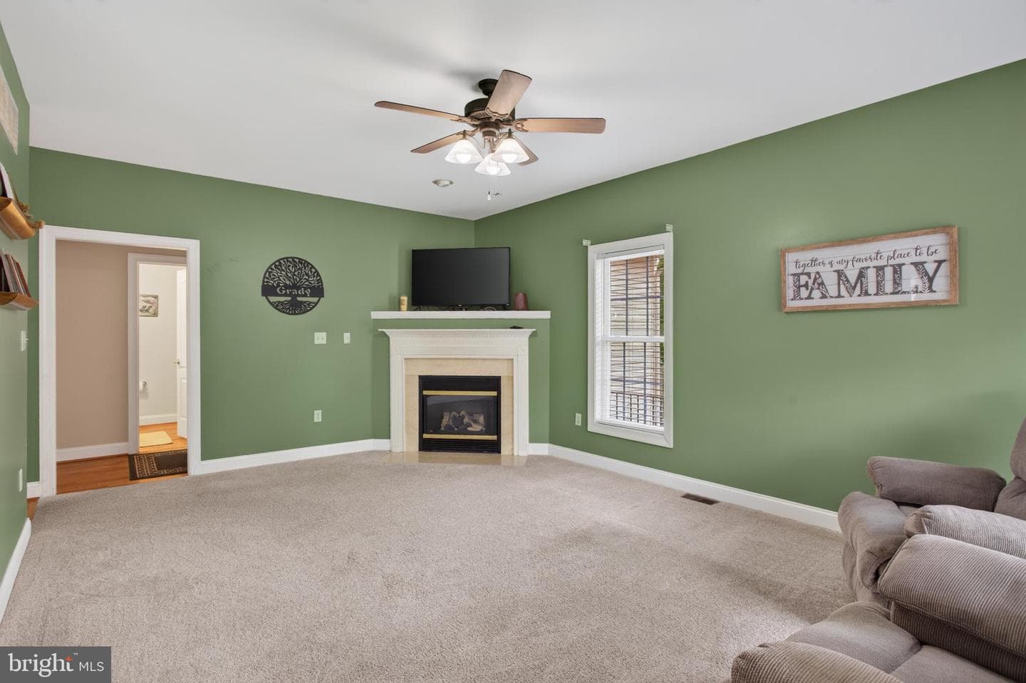 106 Maverick Court photo 17