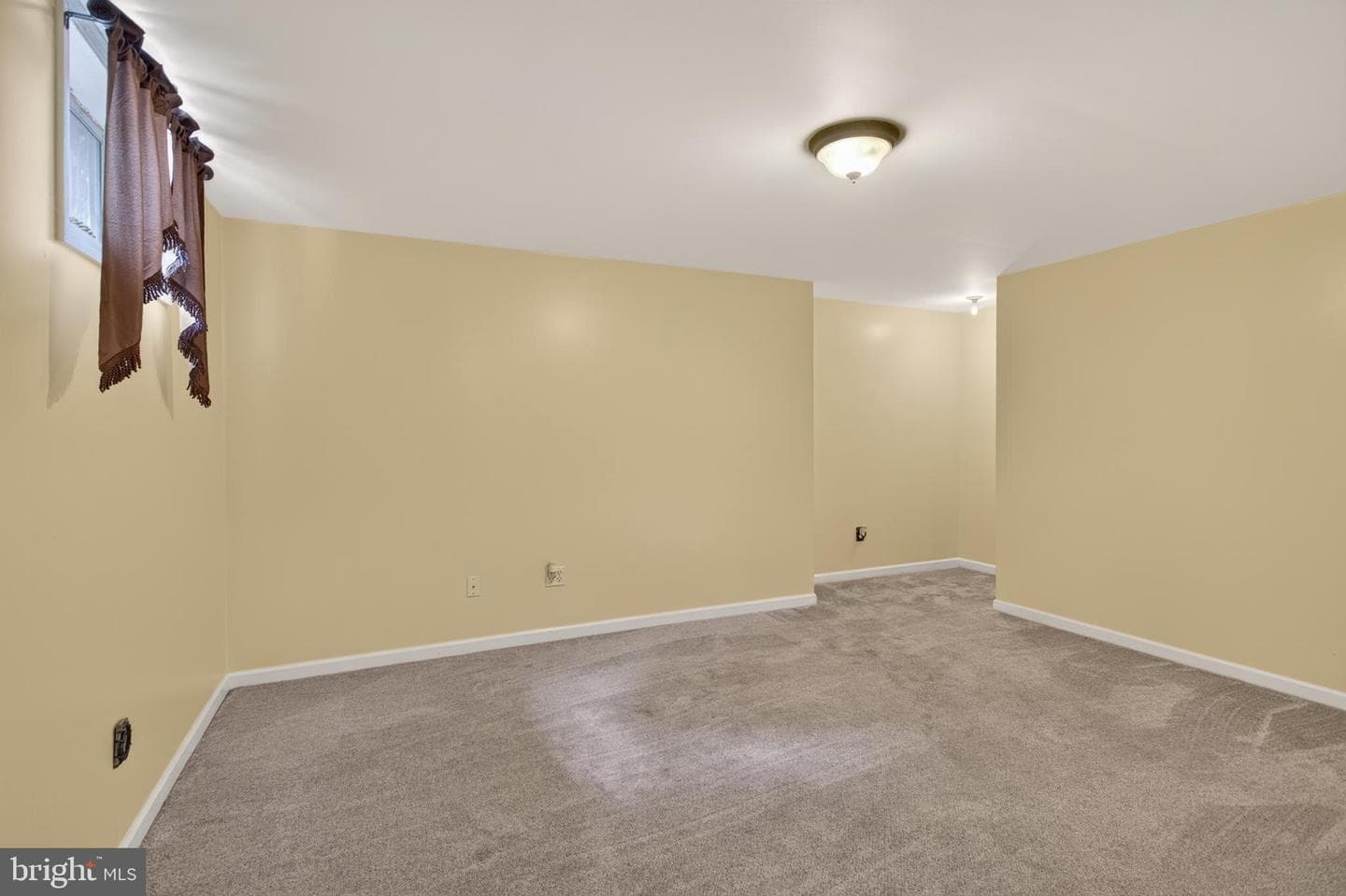 106 Maverick Court photo 40