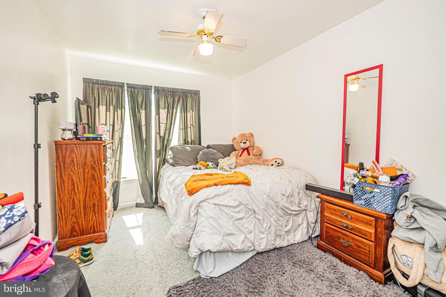 123 Etnam Street photo 30