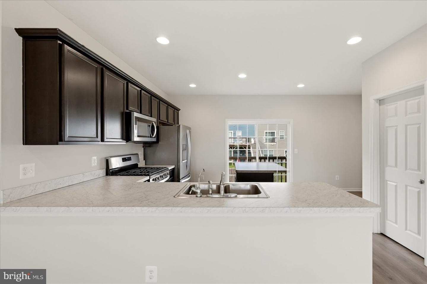 246 Norland Knoll photo 12