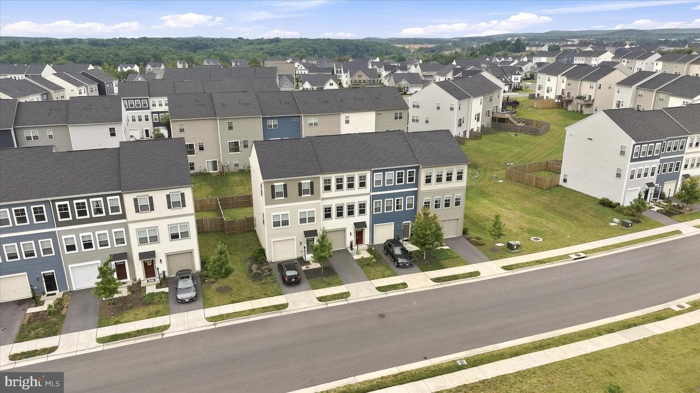 246 Norland Knoll photo 38