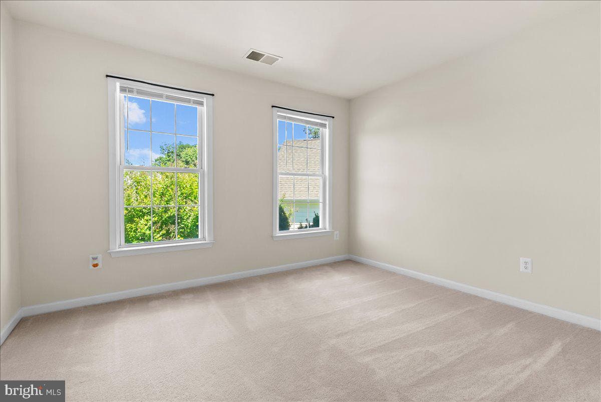 108 Norfolk Court photo 46