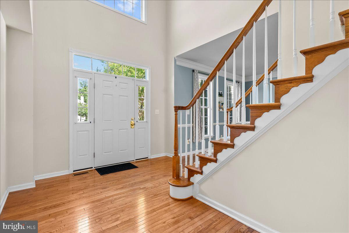 108 Norfolk Court photo 5