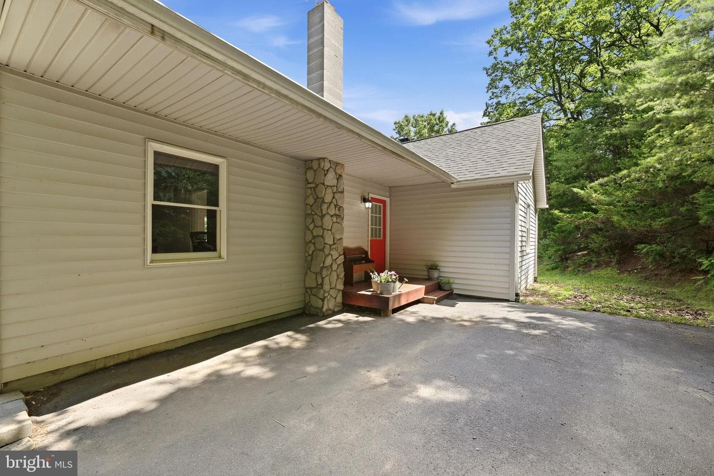 1210 Logger Drive photo 4