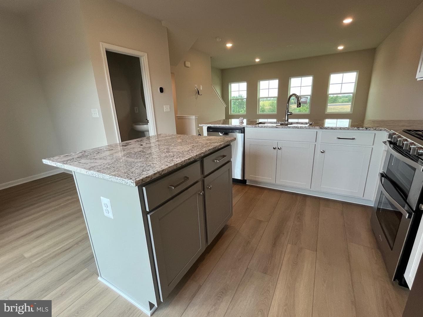 136 Swansong Place photo 9