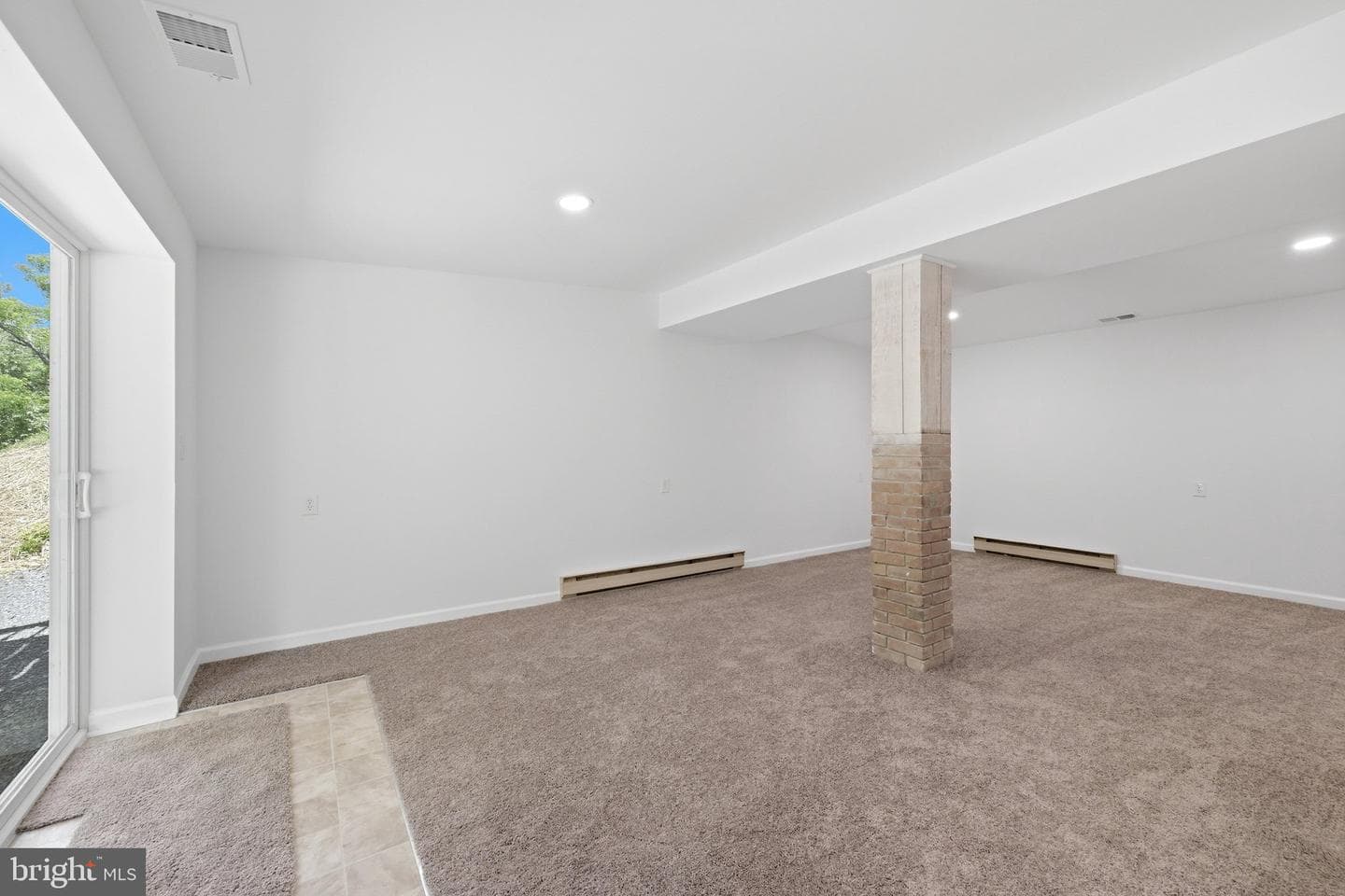 1355 Perry photo 30