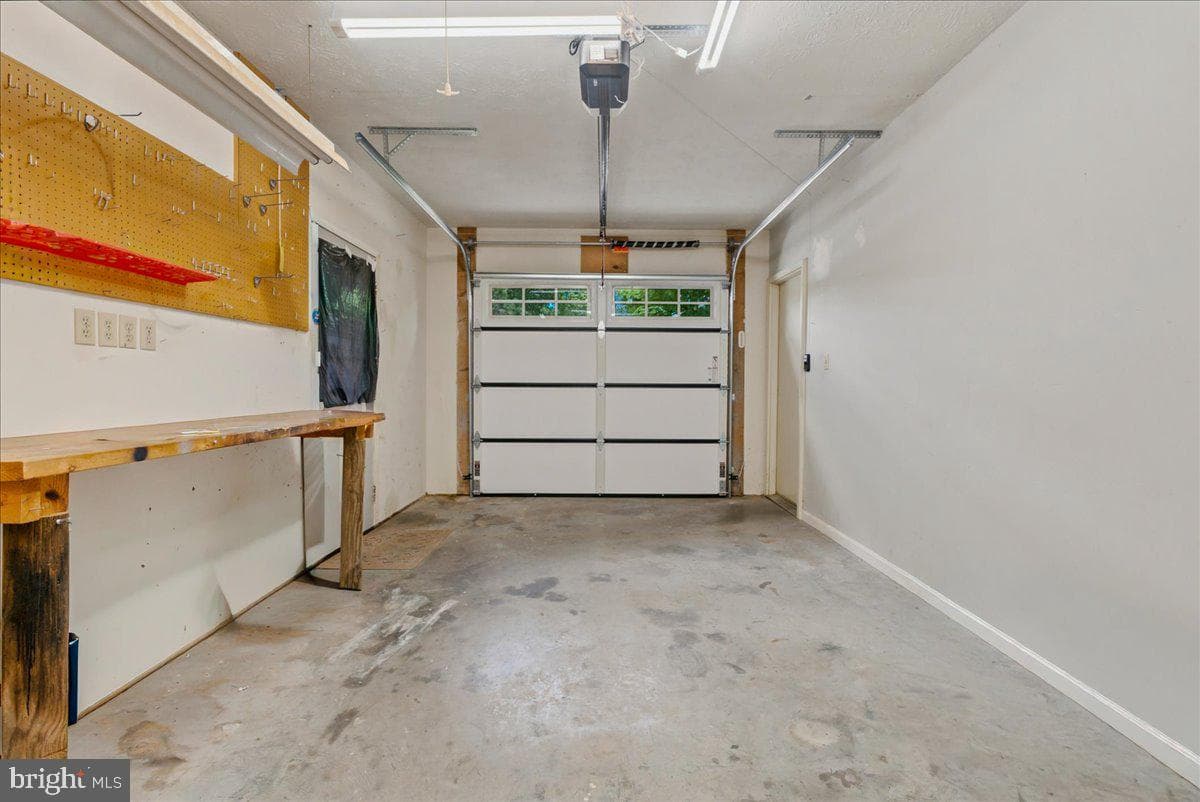 303 Yale Drive photo 35