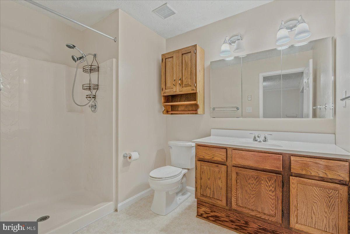303 Yale Drive photo 45