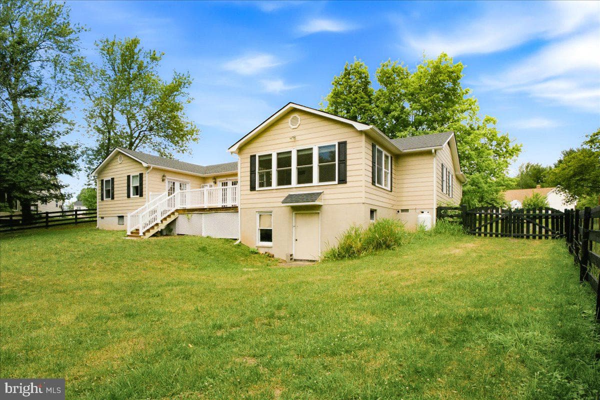 303 Yale Drive photo 59