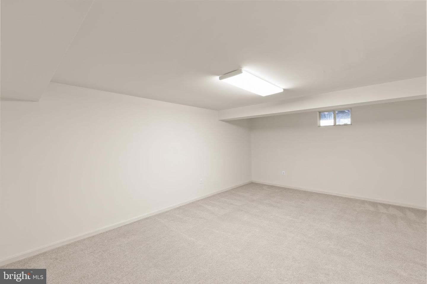 114 Nassau Drive photo 25