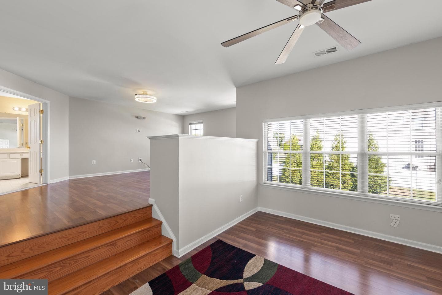 114 Nassau Drive photo 31