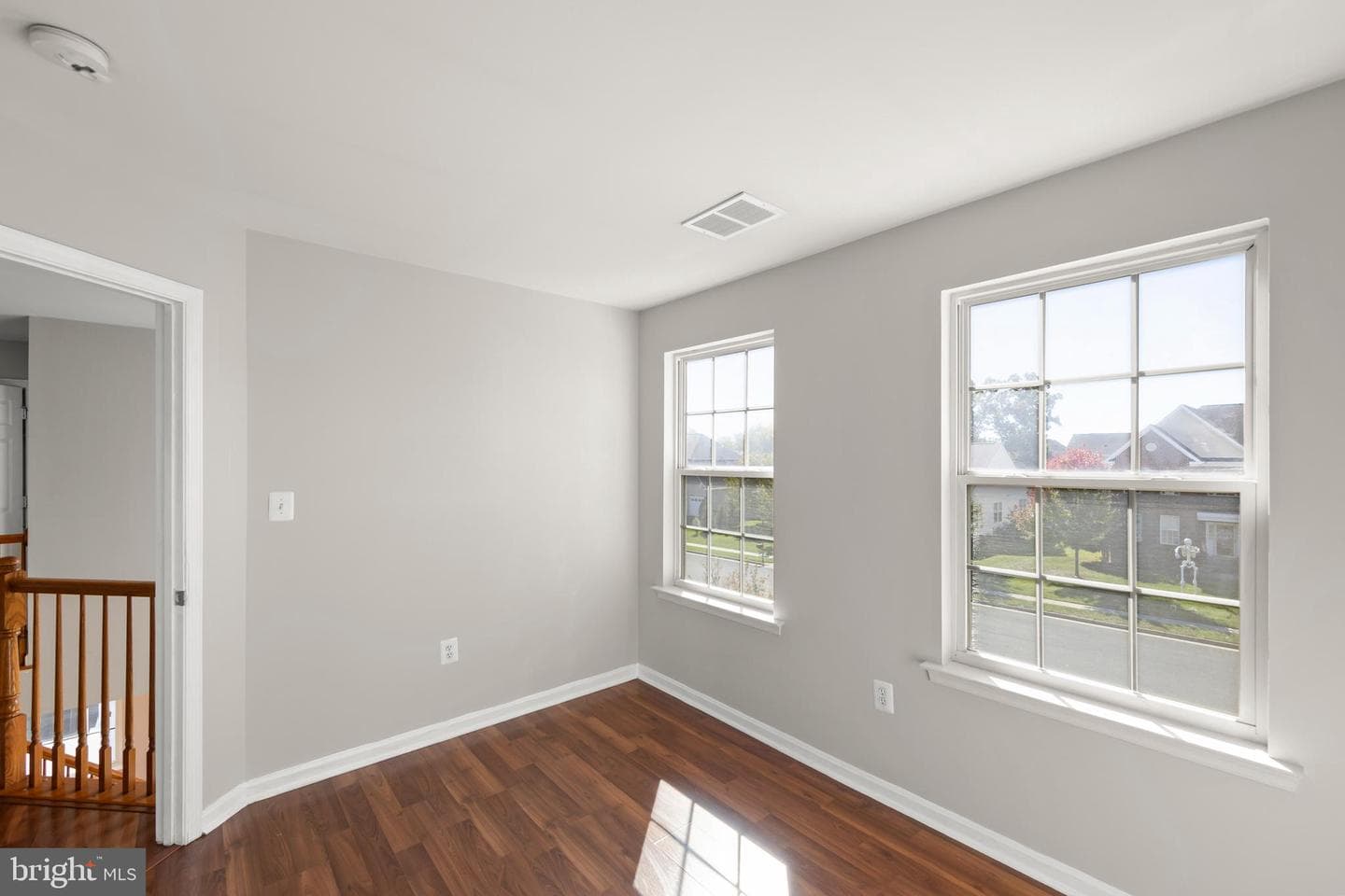 114 Nassau Drive photo 39