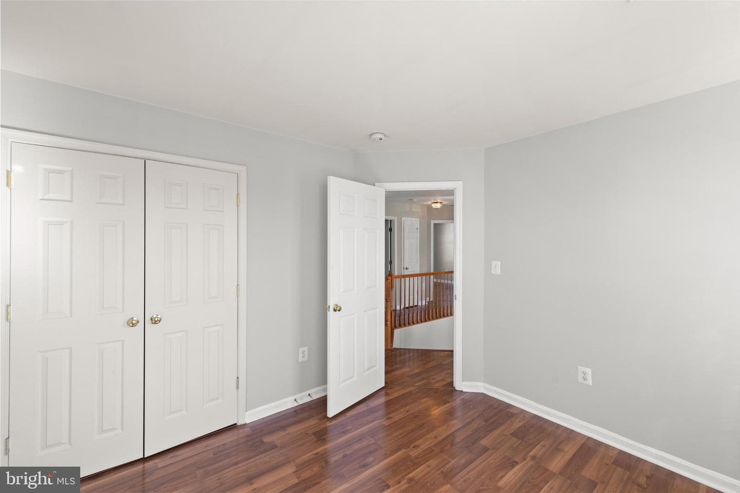 114 Nassau Drive photo 40