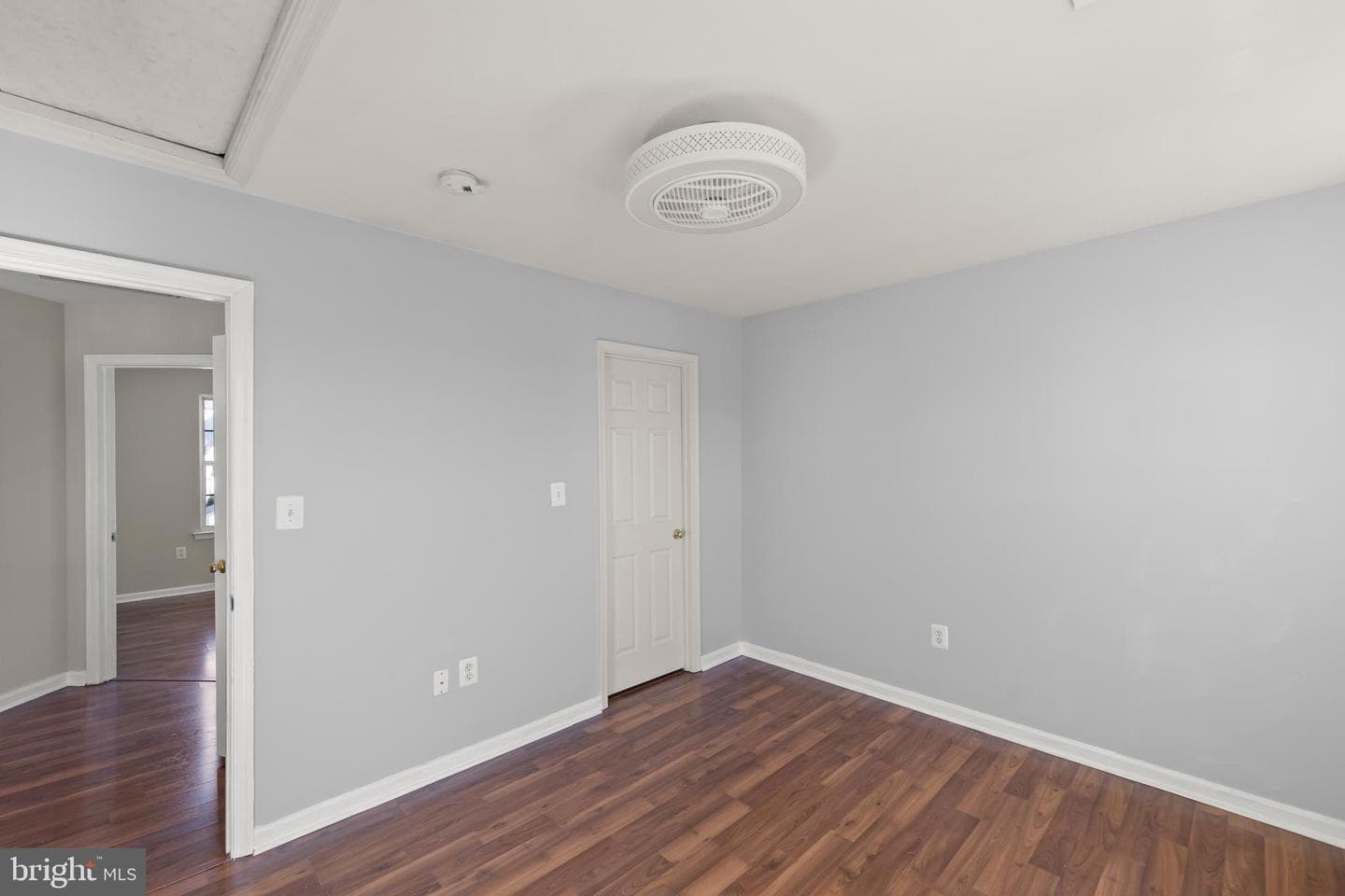 114 Nassau Drive photo 42