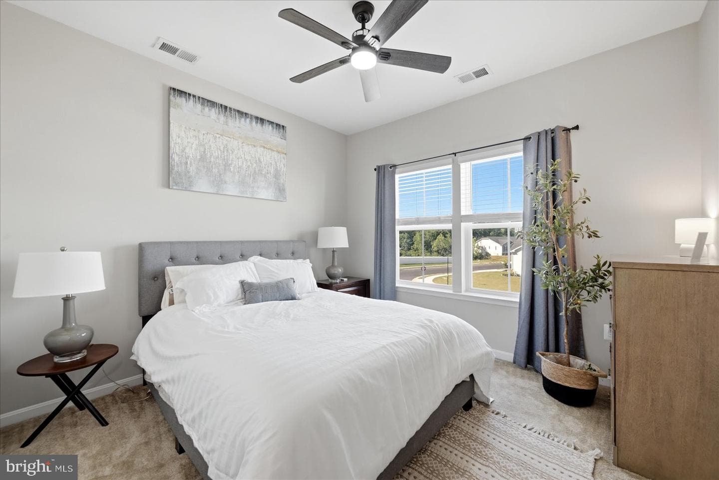 102 Triangle Court photo 39