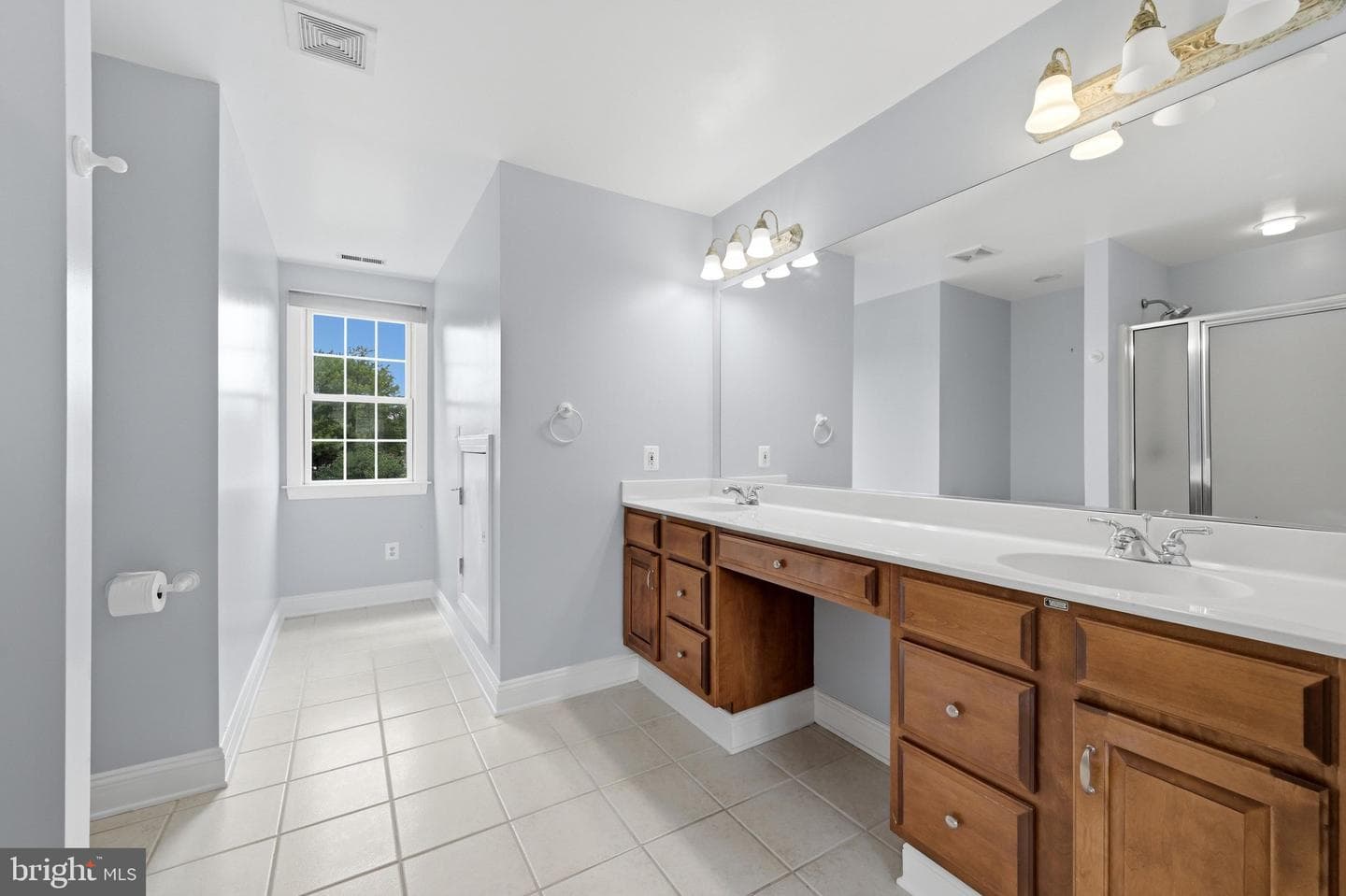 104 Bramble Court photo 34
