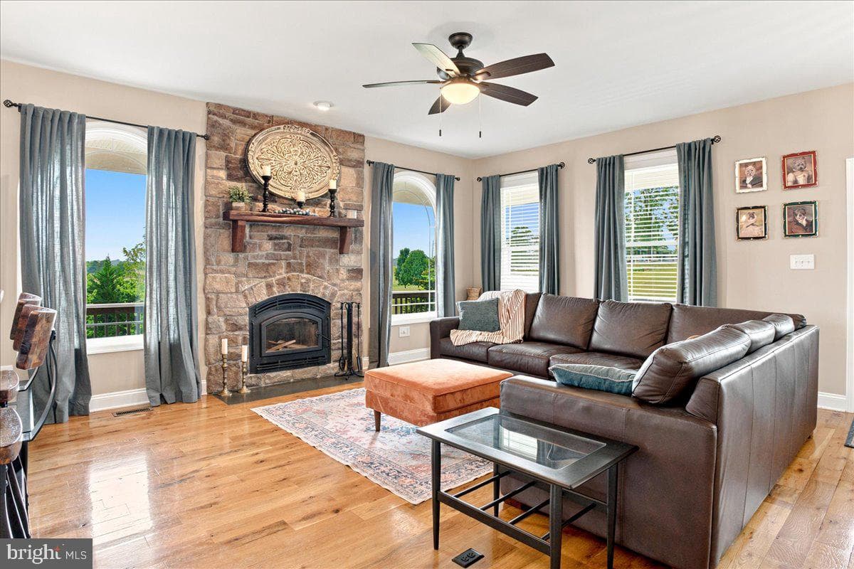 461 Veterans Road photo 45