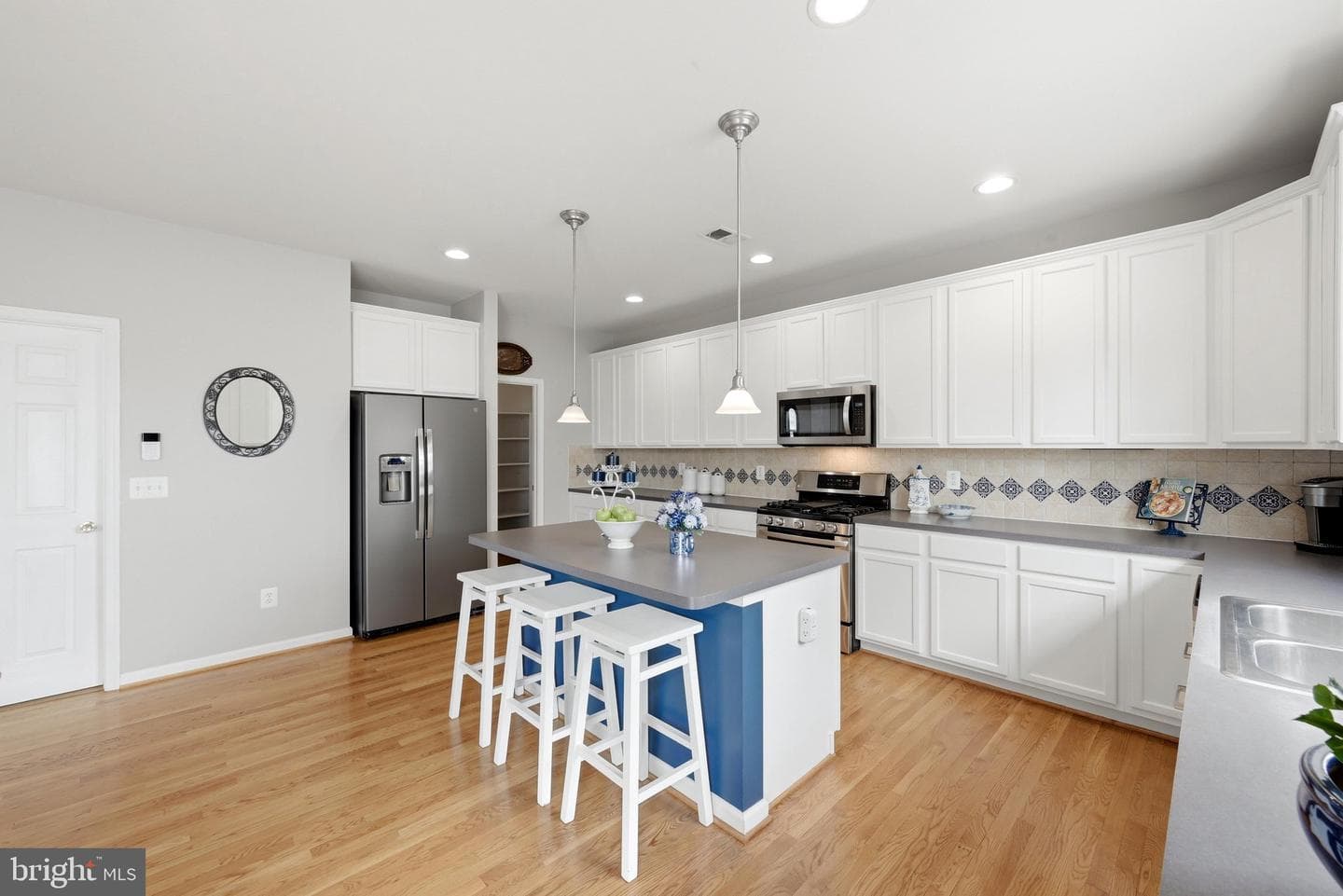 326 Cheltenham Drive photo 4