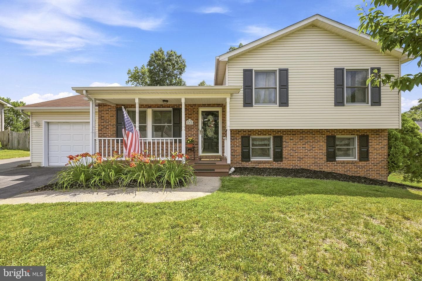 100 Tinoak Drive