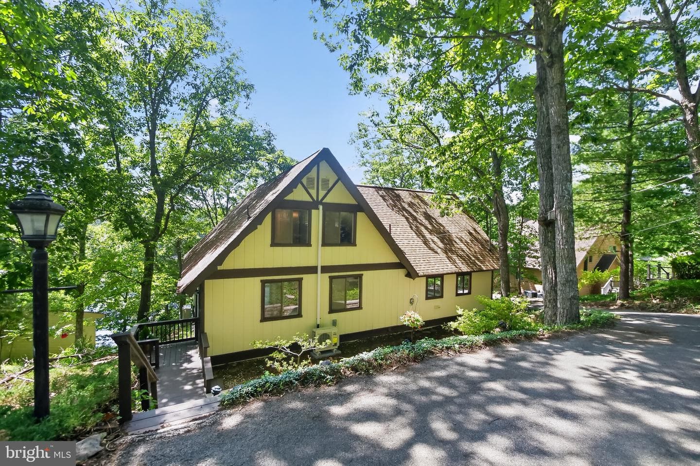 233 Sunset Circle photo 9