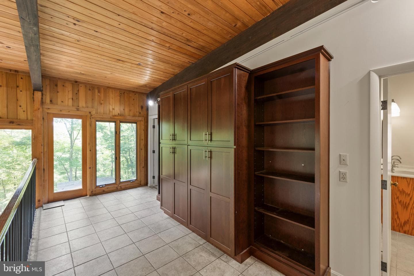 432 Spring Valley Drive photo 13