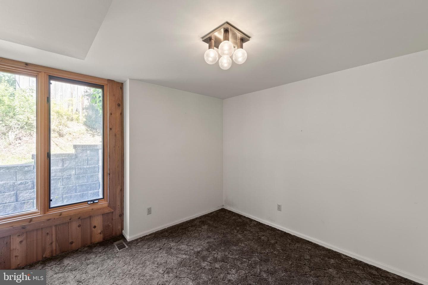 432 Spring Valley Drive photo 30