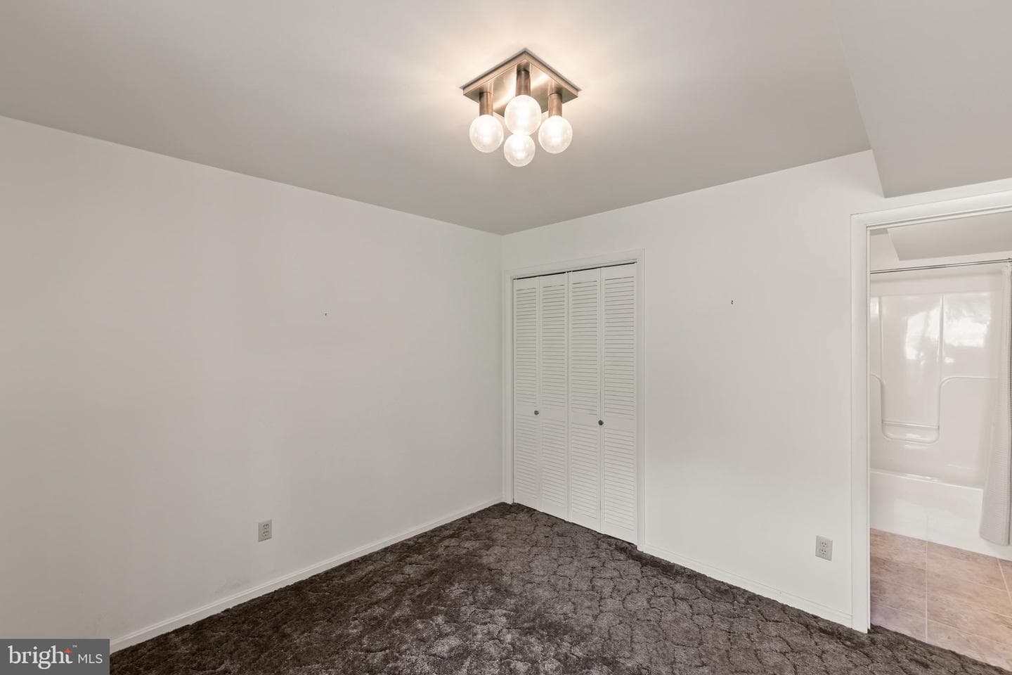 432 Spring Valley Drive photo 31
