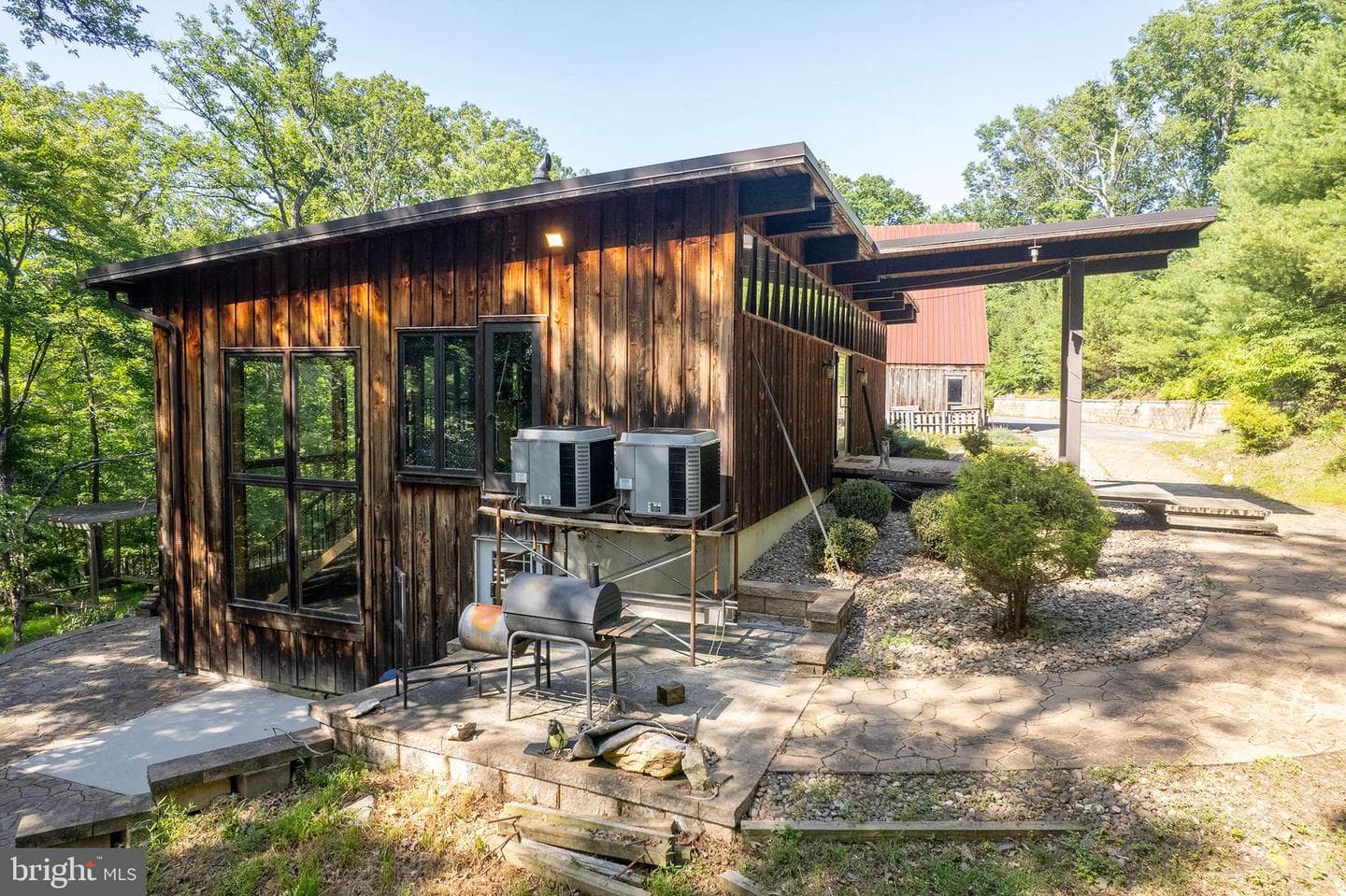 432 Spring Valley Drive photo 4